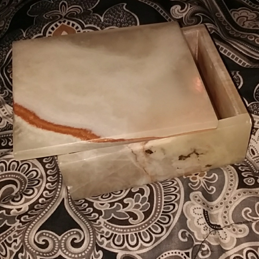 Onyx box